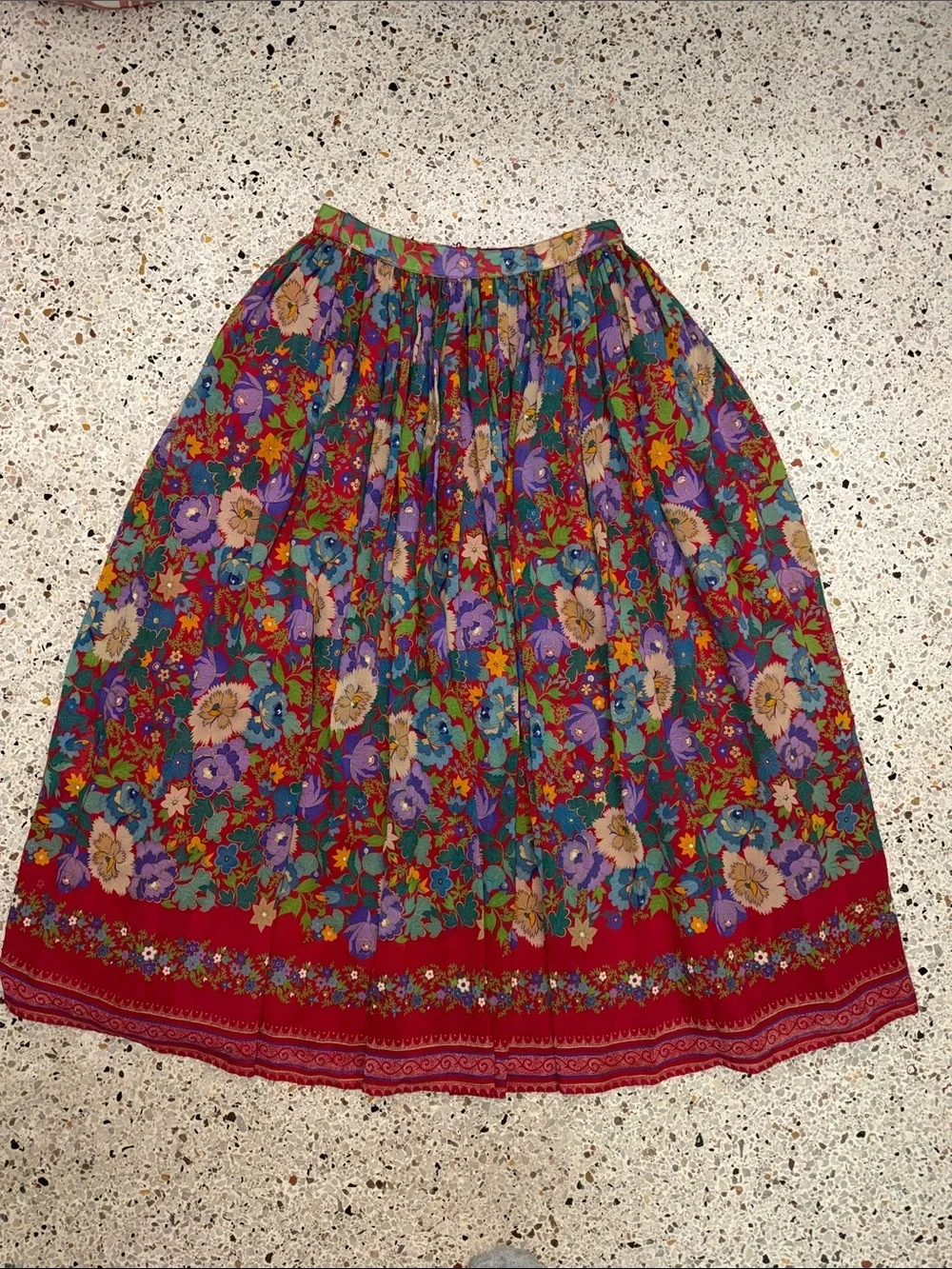 Vintage Jacques Molko Paris France 100% silk midi skirt 36 modern 4 floral